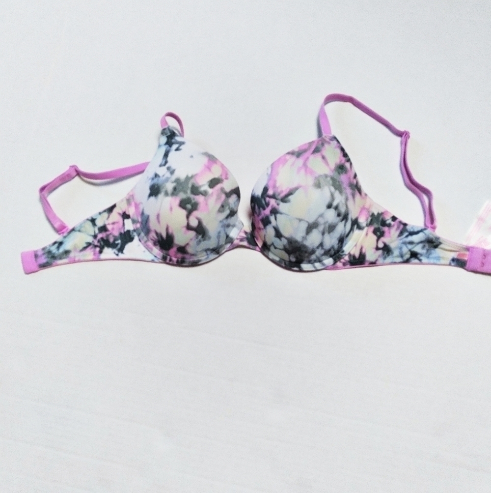 Victoria's Secret Pink Wear Everywhere Push Up Bra in Tie Dye